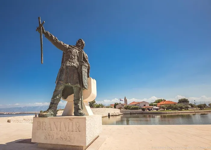 Mobilheim Mate1 * Nin