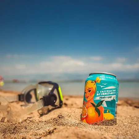 Mobilheim Mate1 Hébergement de vacances Nin