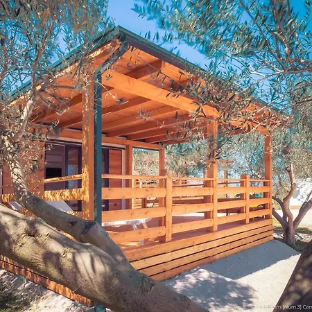 بيت للعطل Mobilheim Mate1 *