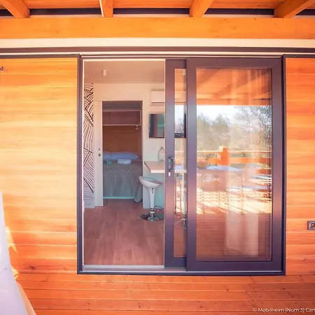 بيت للعطل Mobilheim Mate1 نين